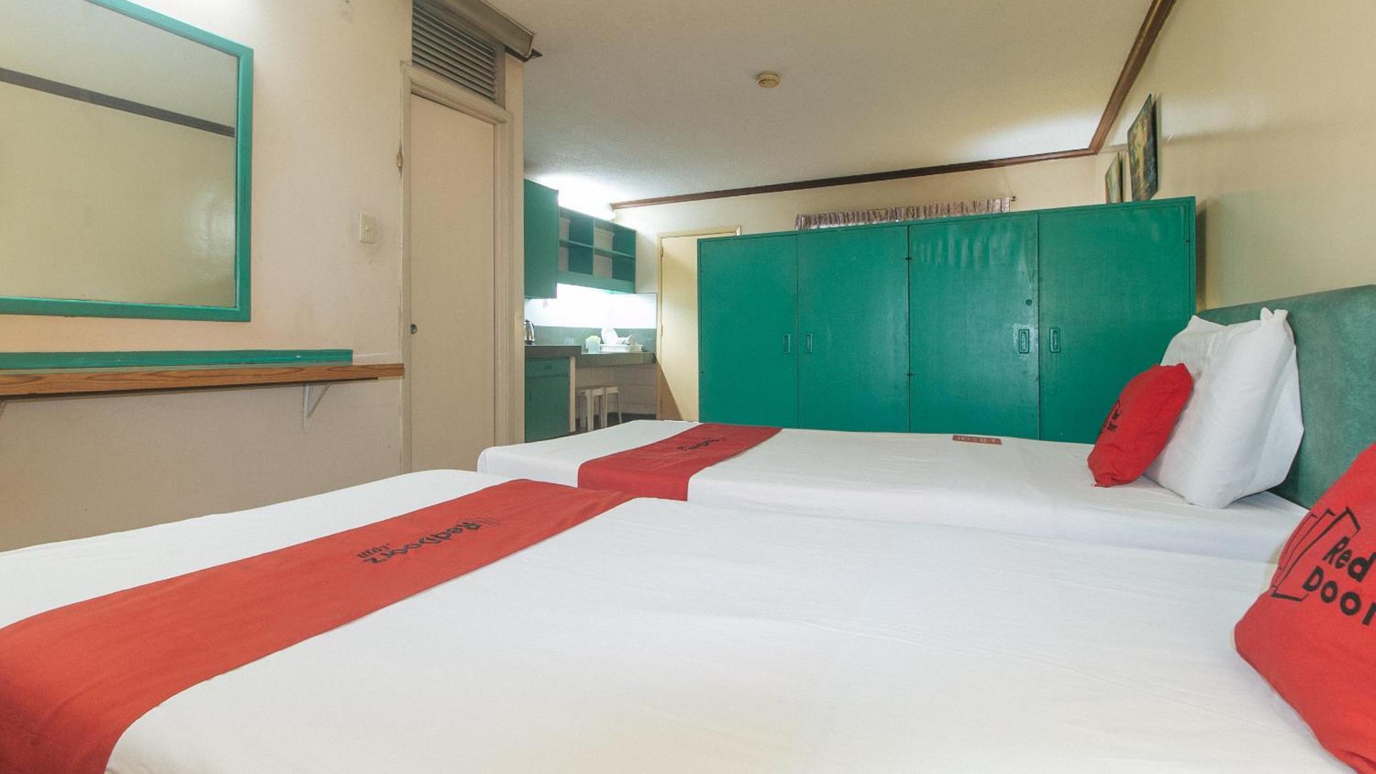 Reddoorz At Broadway Court Apartelle Quezon City Exterior photo